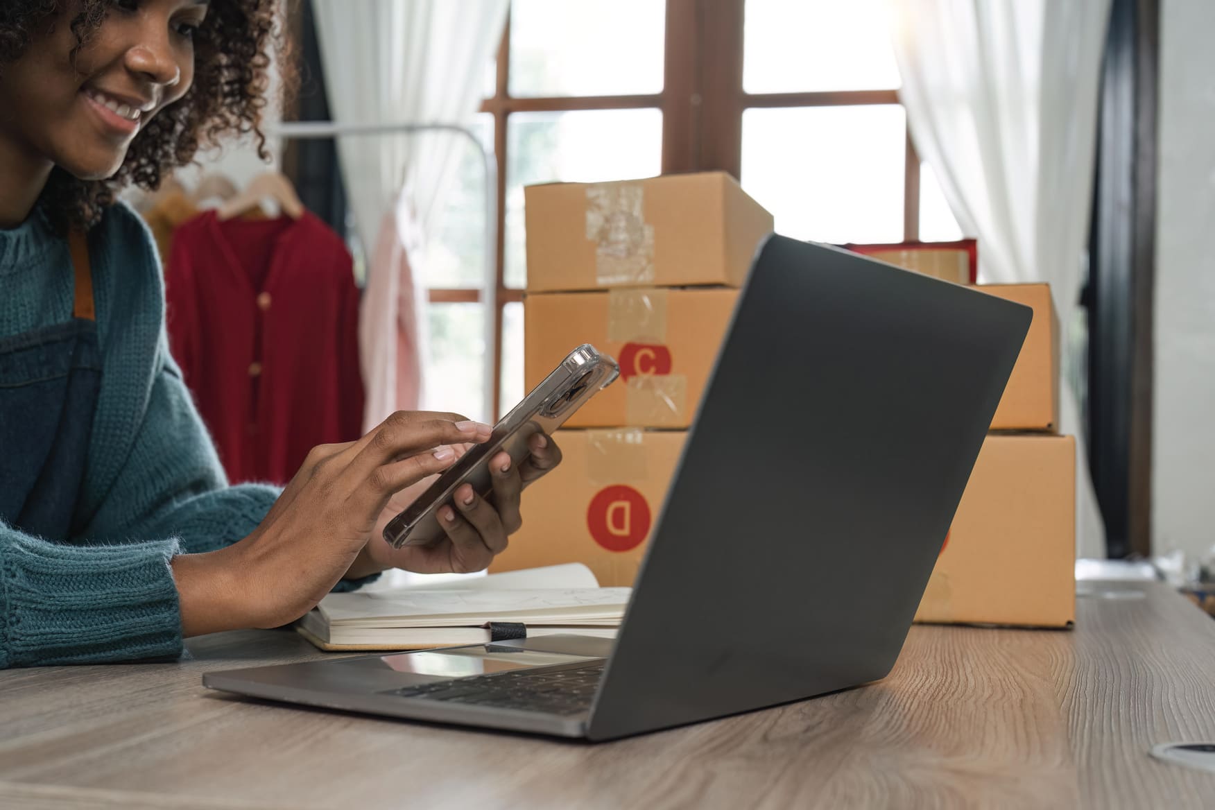 Effiziente Stammdatenerfassung im E-Commerce – Warum präzise Produktdaten entscheidend sind